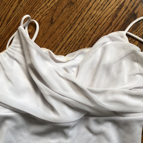 Le Chateau white summer top - Picture 3 of 6